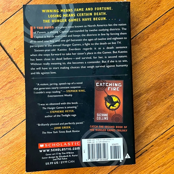 Hunger Games Book - Picture 2 of 2